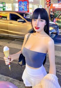 Fon-Pattaraporn-เน็ตไอดอลกินไอติม