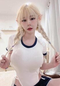 แป้งสามป๋อง ถักเปีย แป้งสามป๋อง ถักเปีย