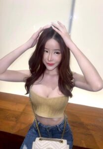 cher-ungsumalynn-เน็ตไอดอลอกอึ๋ม