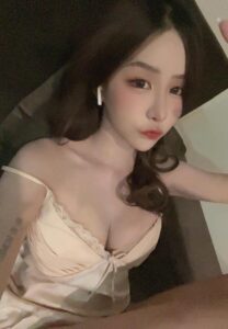 cher-ungsumalynn-เน็ตไอดอลแซ่บจัด