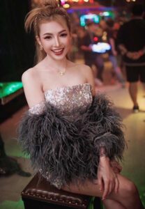 Parada-Hongsam-สาวแซ่บเกิน Parada-Hongsam-สาวแซ่บเกิน