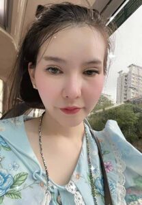 พลอย-Ploybarbie-เน็ตไอดอลหน้าฉ่ำ