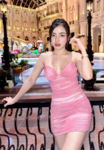 Hong-Hong-ชุดชมพู