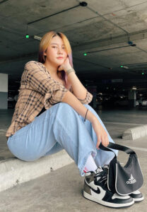 Fah Fueangladda เน็ตไอดอลสาวอวบ