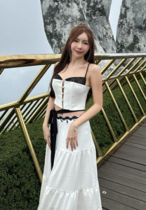 Champ-Emmita-หุ่นสวย