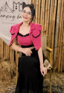 Zyne-Pohnphimonz-นางแบบเรียบร้อย