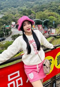 Nadear-เน็ตไอดอลเที่ยว