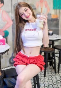 Naphatcha-สาวคาเฟ่