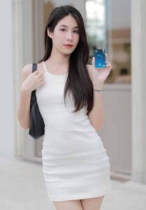 PUNCH-พรีเซนเตอร์ PUNCH-พรีเซนเตอร์