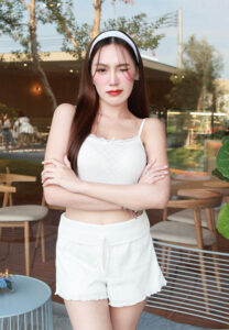 Siriwanwadi-กอดอก Siriwanwadi-กอดอก