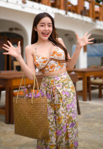 YURI-จ๊ะเอ๋