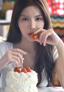 Mudmiw-กินเค้ก Mudmiw-กินเค้ก