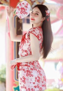 Aprilevelyn-อาหมวย