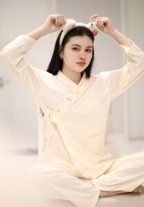 Mira-Chalawirwanit-ชุดนอน