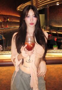 Aujjima-Kosuma-สายปาร์ตี้