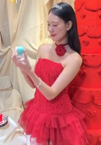 JaJa-Chotika-เดรสแดง