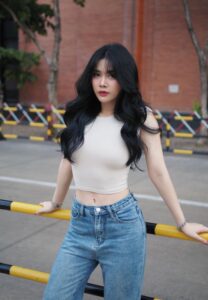 Forida-002-Attractive