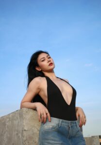 Forida-012-Attractive