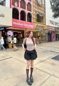 Patcharin C.-002-Fabulous