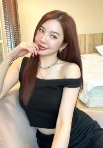 Patcharin C.-008-Fabulous