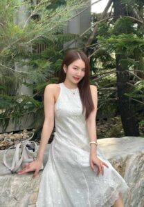 Patcharin C.-023-Amazing