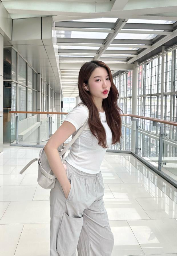 Patcharin C. สาวสวยงานดี ทรงเสน่ห์ หนึ่งในสมาชิกวงเกิร์ลกรุ๊ป G ERA