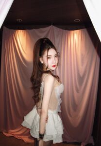 Natcha-003-Attractive